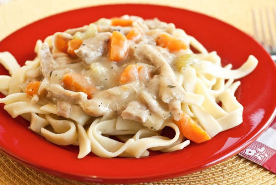 chicken and noodles campfire camping recipe plate
